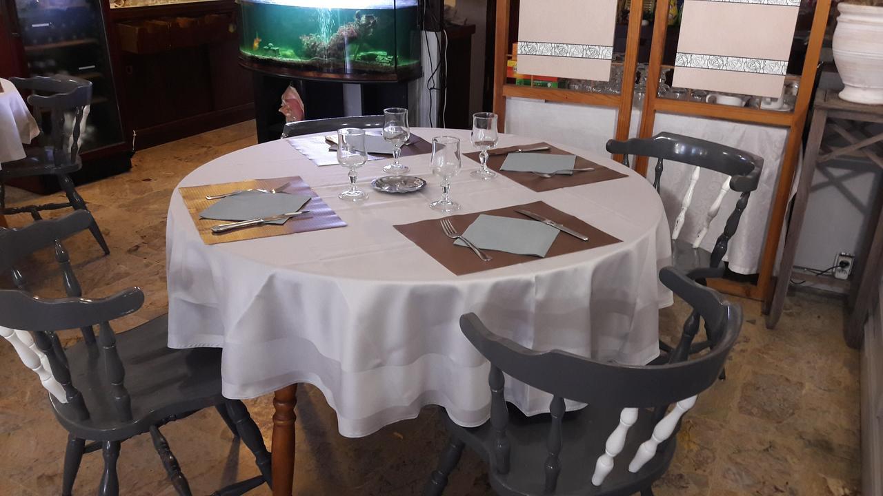 Logis Hotels - Hotel Le Boulevard Mazamet Bagian luar foto