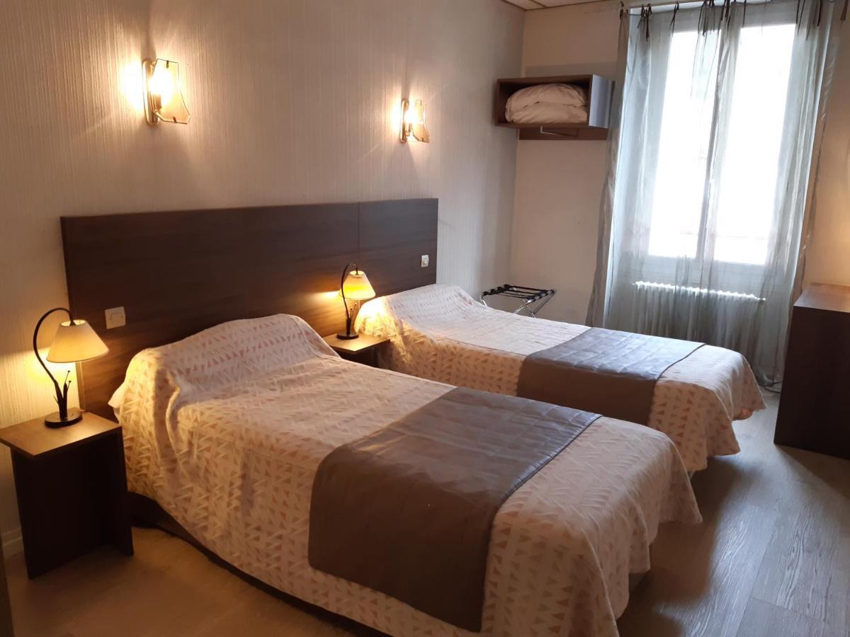 Logis Hotels - Hotel Le Boulevard Mazamet Bagian luar foto